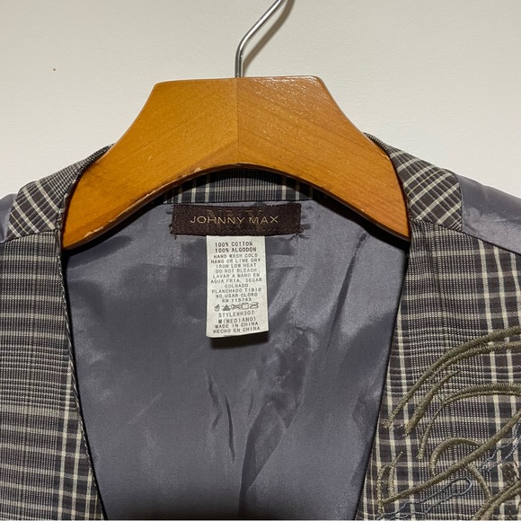 Johnny Max mens vest, grey plaid with embroidered overlay. Working pockets. Med - Picture 5 of 7